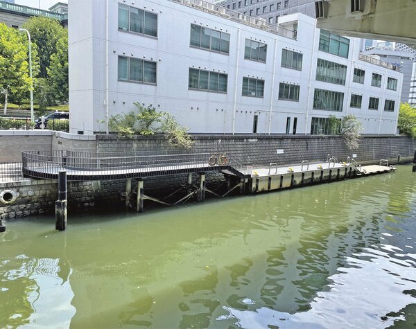 ステンレス製の防災用桟橋