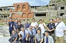 ７０周年記念旅行で軍艦島（長崎）に上陸