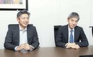 向山社長（左）と鈴木会長