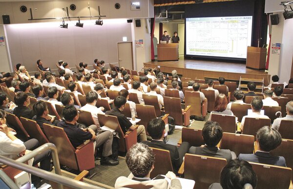 目玉の活動となっている「小集団活動発表会」