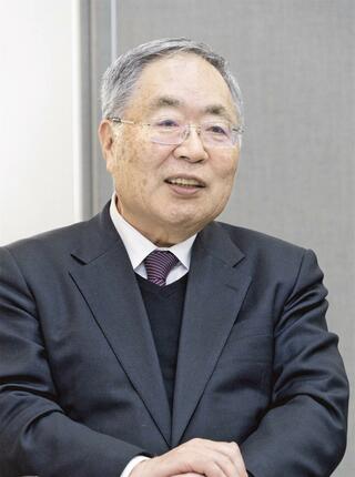 井上氏